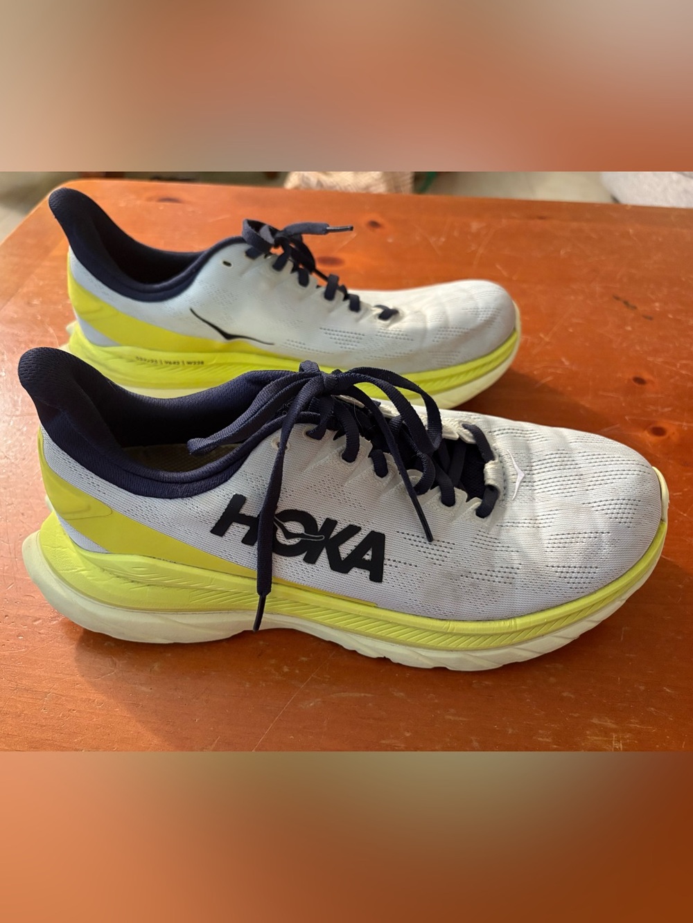 Hoka Men’s Mach 4 Sneakers/Running Shoes, Size 9.5